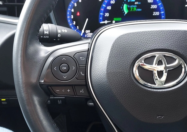 Toyota Corolla cena 93900 przebieg: 106500, rok produkcji 2021 z Piaski małe 277